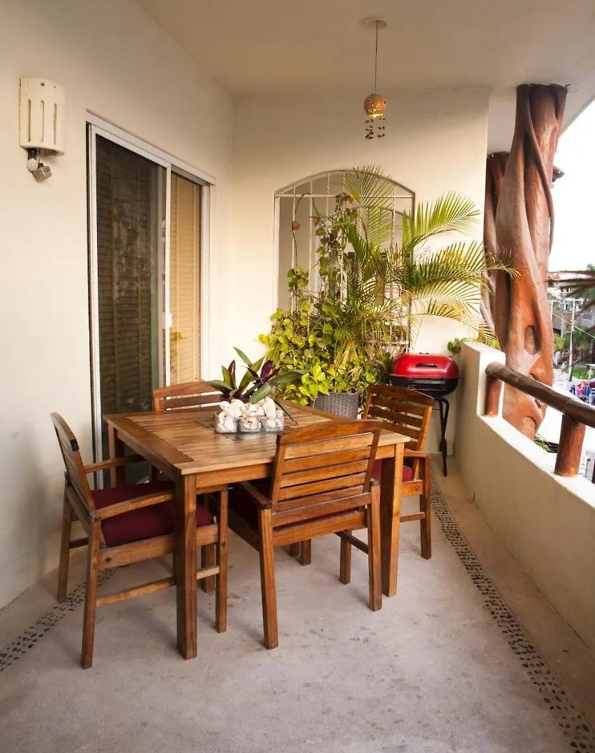 Las Olas Condominium #207 신데 델 카르멘